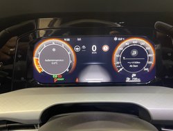 Golf VIII Variant 1.5 eTSI  85 kW Life ACC AHK