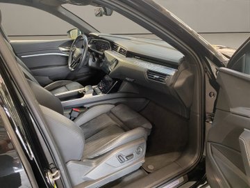 Q8 e-tron  50 quattro S-Line S-line ACC AUT Kam. – Bild 18