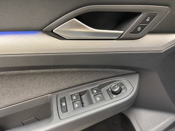 Golf VIII Variant 1.5 eTSI  W Life ACC AHK AUT – Bild 9