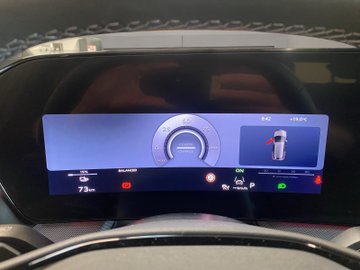 Q4 quattro  e-tron W Pano AHK AUT Navi Pano HUD – Bild 12