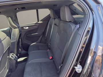 EX40 Single Ext. Ultra Black Edition 82kWh – Bild 15