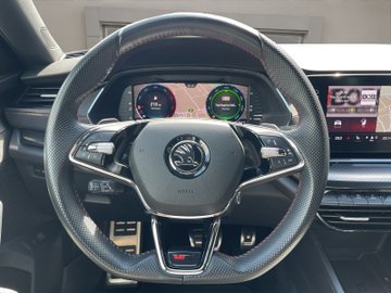 Octavia Combi 2.0 TDI RS DCC ACC AHK AUT Navi LM – Bild 10