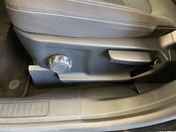 Kuga 2.5 Duratec PHEV Titanium AUT Kam. Navi LED – Bild 10
