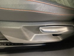 Arona 1.5 TSI FR ACC AHK AUT Kam. Navi Sportp.
