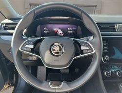 Superb Combi 1.4 TSI Style iV DCC ACC AHK AUT LM