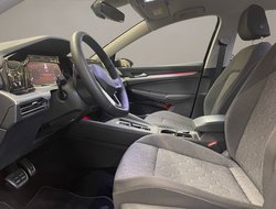 Golf VIII 1.5 eTSI Move ACC AUT Kam. Navi LED LM