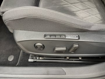 Golf VIII Variant 1.5 TSI Style ACC Virtual LED – Bild 10