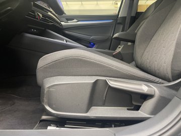 Golf VIII Variant 1.5 eTSI  W Life ACC AHK AUT – Bild 10