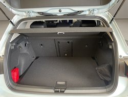 Golf VIII 1.5 eTSI W Energy ACC AHK AUT Kam. LED