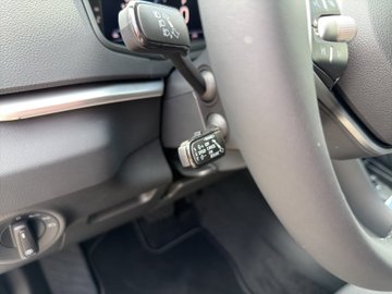 Karoq 2.0 TDI DSG Balance ACC AHK Navi LED – Bild 13