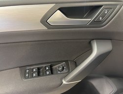 Touran BMT 1.5 TSI Comfortline IQLight ACC AHK