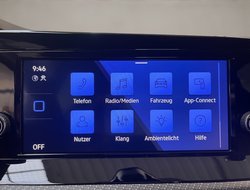Golf VIII 1.5 eTSI R-Line R-Line AUT Sportp. LED