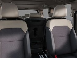T7 Multivan LÜ TDI 110 kW Mod27 ACC AHK AUT Kam.