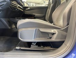 ID.5 Pro W Pano IQLight ACC AUT Kam. Navi Pano