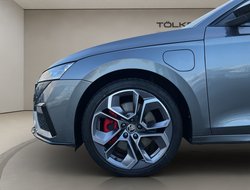 Octavia Combi 1.4 TSI RS iV DCC ACC AUT Navi HUD