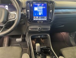 XC40 P8 Core Recharge Pure Electric AUT Kam. LED