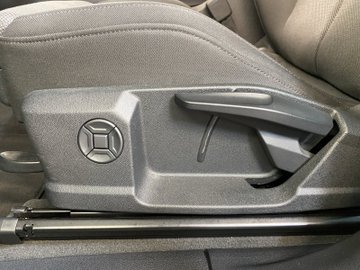 Q3 35 2.0 TDI advanced AUT Kam. Navi Virtual LED – Bild 10