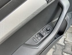 Karoq 1.5 TSI DSG AHK Pano PDC Navi eHeck