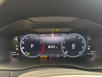 Karoq 1.5 TSI DSG Balance ACC AHK Navi eHeck – Bild 9