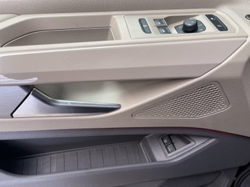 T7 Multivan 1.5 TSI e 4MOTION Style lang DCC AHK – Bild 8