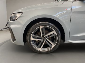 A1 Sportback 30 1.0 TFSI S-Line S-line ACC AUT – Bild 7