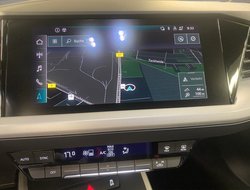 Q4 40 e-tron Basis AUT Navi Standh. Virtual LED