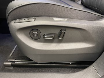 Tayron R-Line eHybrid DSG Panoramadach AHK Leder – Bild 11