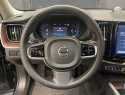 XC60 B4 (Diesel) Ultimate Dark ACC AHK AUT Kam.