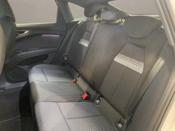 Q4 e-tron Sportback quattro 50 e-tron AUT Navi – Bild 15