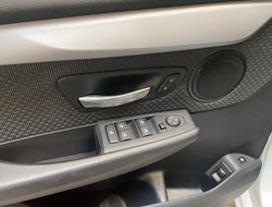 225 Active Tourer xe e  Advantage Pano AUT Navi