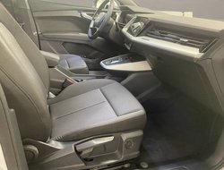 Q4 40 e-tron Basis ACC AUT Kam. Navi Standh. HUD