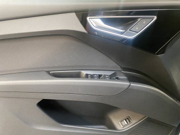 Q4 e-tron Sportback quattro 50 e-tron ACC AHK LM – Bild 9