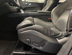 XC60 B5 (Diesel) Ultimate Dark ACC AHK AUT Kam.