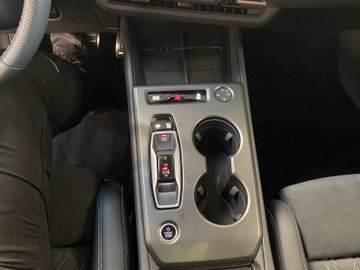 Q4 quattro  e-tron W Pano AHK AUT Navi Pano HUD – Bild 14