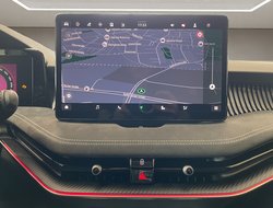 Superb Combi Sportline Navi DCC PANO AHK eHeck