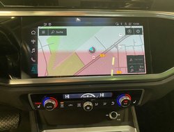 Q3 45 1.4 TFSI e Pano AHK AUT Kam. Navi Pano LED