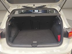 Golf VIII 2.0 TDI Life AHK AUT Kam. Navi Virtual