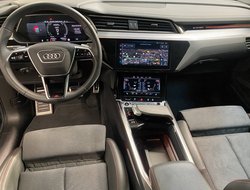 Q8 e-tron  55 quattro S-Line Pano S-line ACC AHK