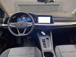 Golf VIII 1.5 eTSI Life ACC AUT Navi Pano LED LM