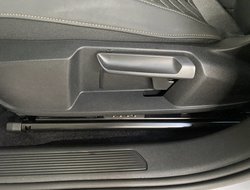 Born 150 W ACC AUT Kam. Navi Sportp. Virtual LED