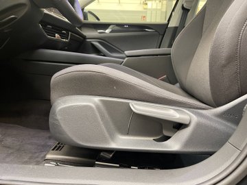 Passat Variant 1.5 eTSI W ACC AHK AUT Kam. LED – Bild 10