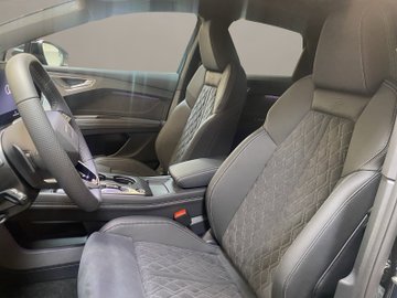 Q4 Sportback e-tron quattro 220 kW ACC AHK AUT – Bild 8
