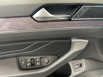 Passat Variant 1.5 TSI BMT Elegance R-Line ACC – Bild 9