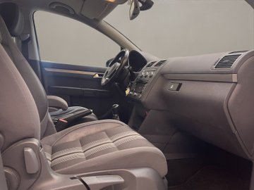 Touran 1.6 TDI Match Navi KlimaA. LM PDC SHZ – Bild 19