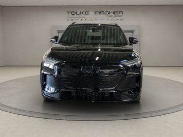 Q4 quattro  e-tron W Pano AHK AUT Navi Pano HUD – Bild 3
