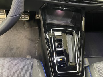 Golf R-Line Black Style 1.5 l eTSI DSG ACC AUT LM – Bild 14