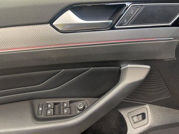 Passat Variant 2.0 TSI 4Motion BMT Elegance DCC – Bild 9