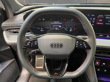 Q5 2.0 TDI quattro W Pano ACC AHK AUT Navi Pano – Bild 11