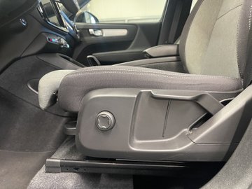 XC40 B3 Core AHK AUT Kam. Navi Standh. Virtual – Bild 10