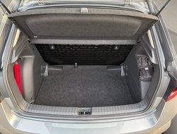 Fabia 1.0 MPI Active LED PDC SHZ Winterp. SpurH
